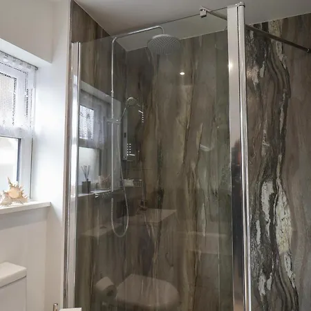 Hideaway Γουίτμπι